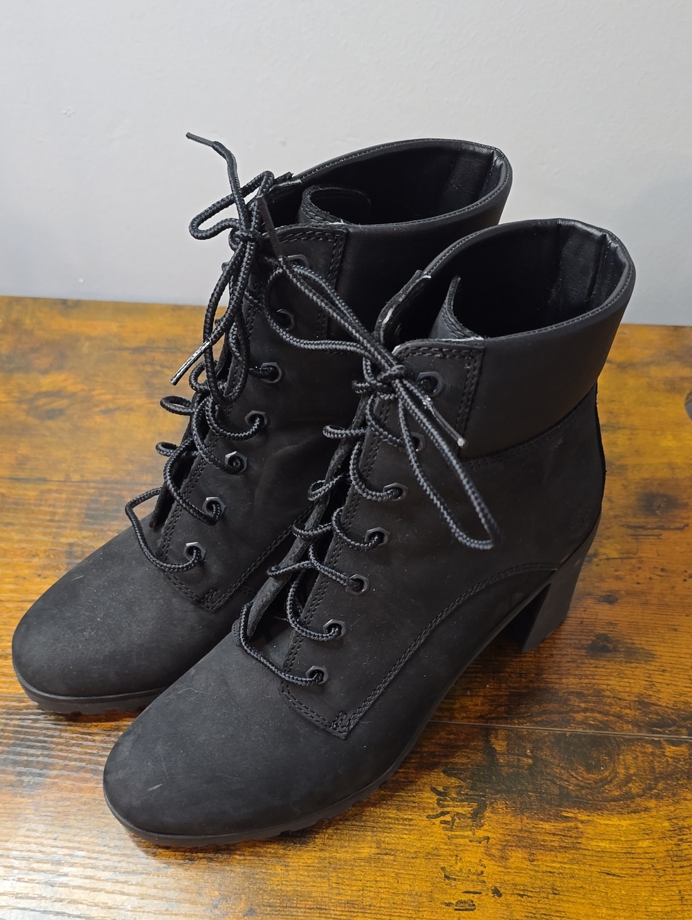 Timberland Kinsley 6-Inch Black Nubuck Heeled Boots Size 9 - Picture 1 of 6